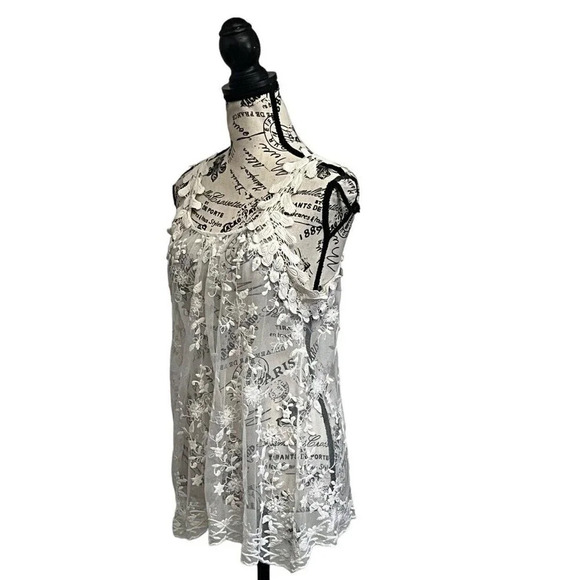 G Collection Womens Beige Lace Crochet Tunic  Coverup Boho Sheer Y2k Blouse L - Picture 3 of 10